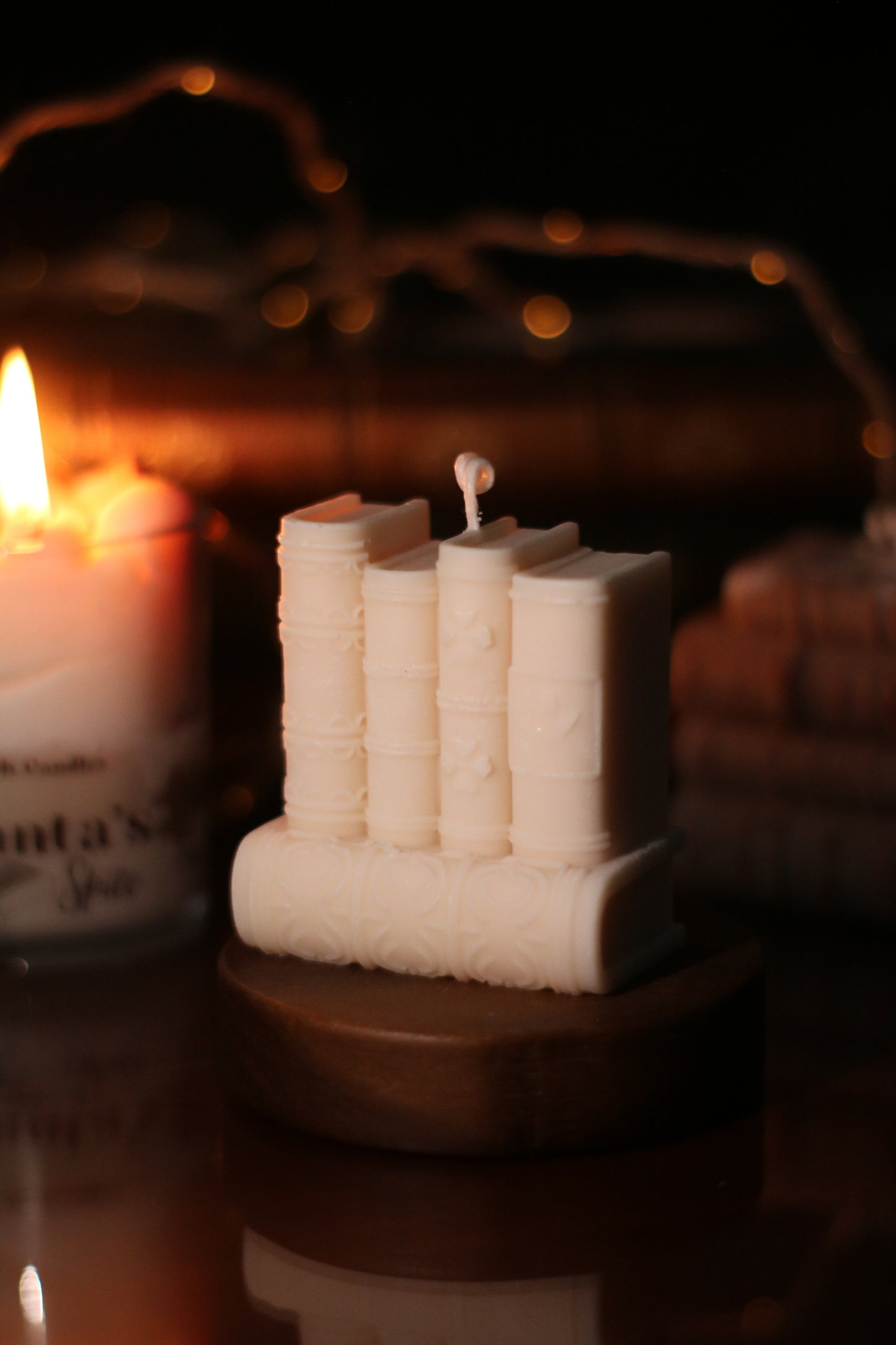 Kleines Bücherregal